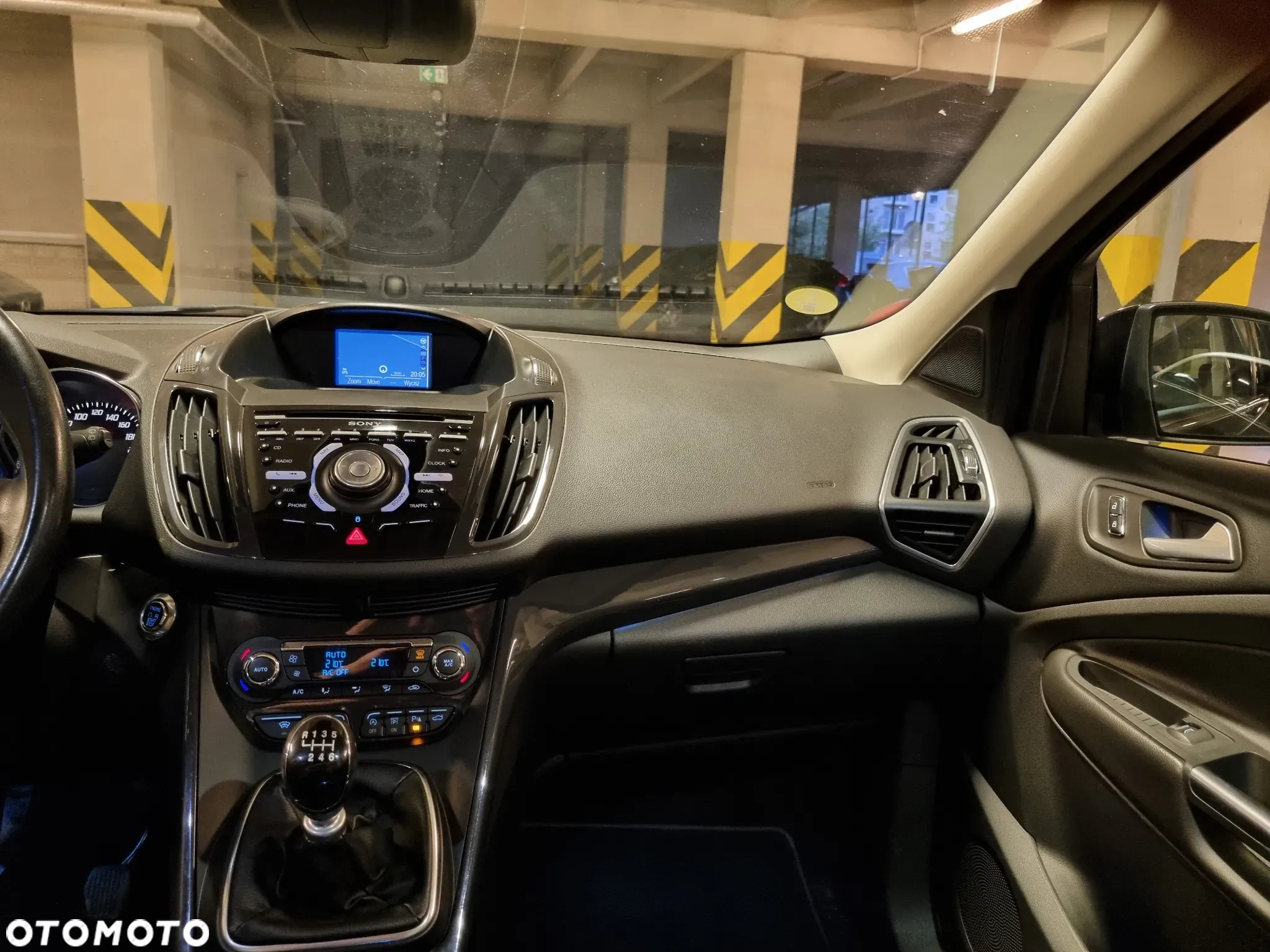 Ford Kuga 2.0 TDCi 4WD Titanium Plus - 30