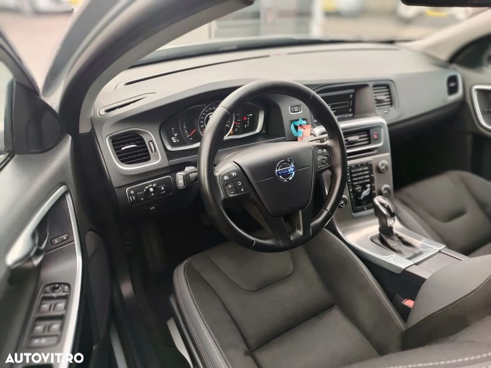 Volvo V60 D3 Geartronic Edition - 4