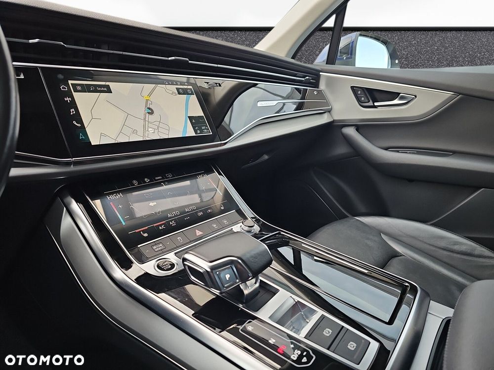 Audi Q7 - 15