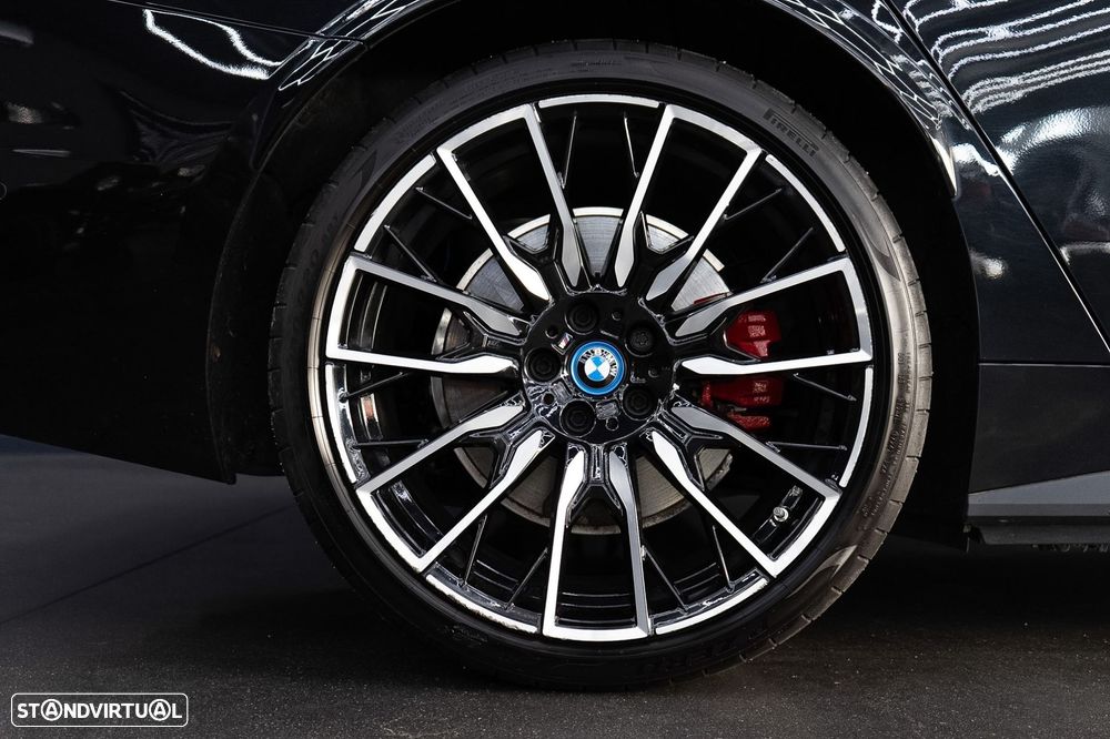 BMW i4 M50 Gran Coupe - 14