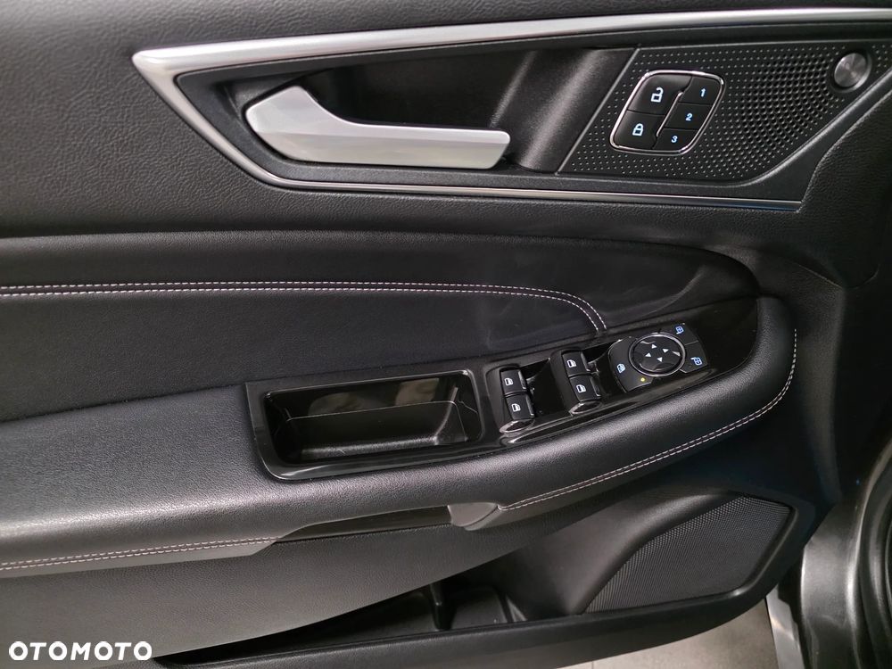 Ford Edge 2.0 EcoBlue Bi-Turbo 4x4 Titanium - 24