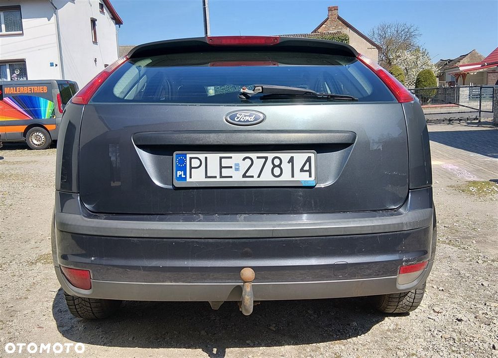 Ford Focus 1.6 16V Ambiente - 4