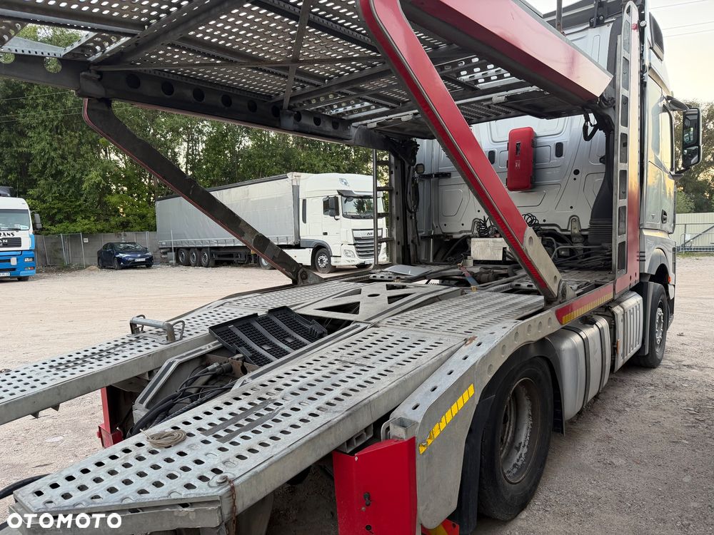 Mercedes-Benz Actros - 4