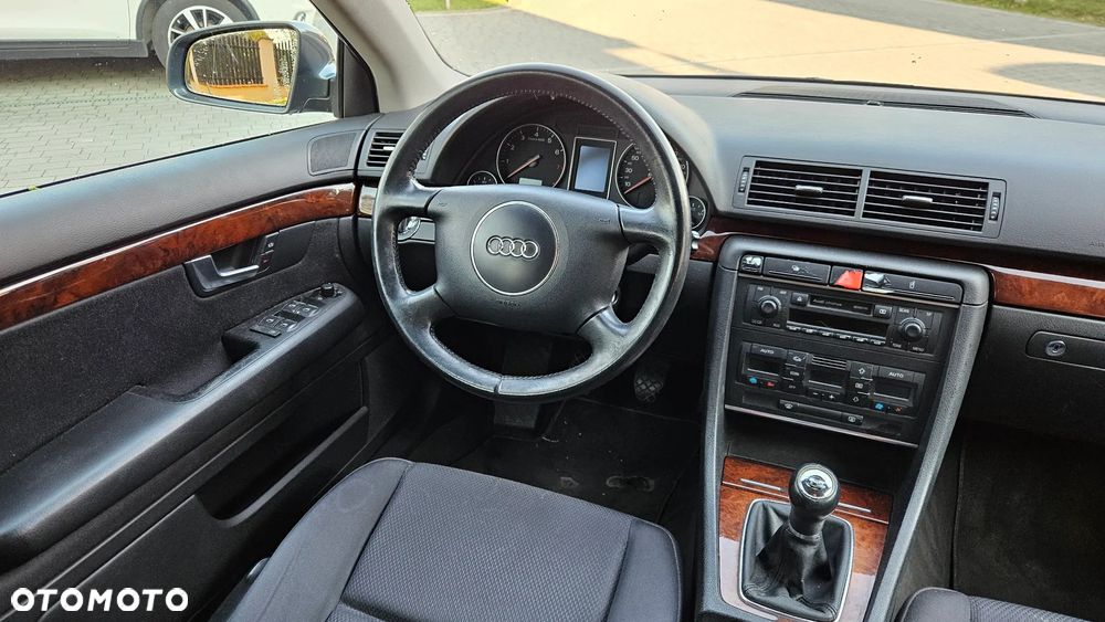 Audi A4 Limousine 2 - 15