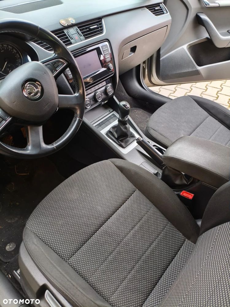 Skoda Octavia 2.0 TDI 4x4 Ambition - 25