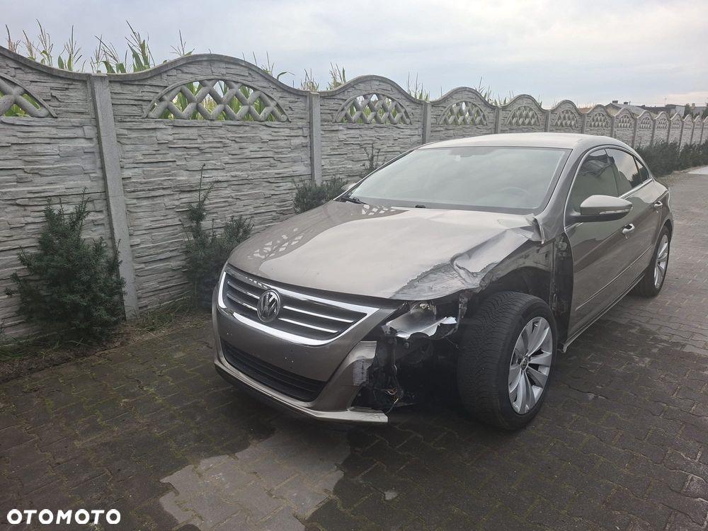 Volkswagen Passat CC - 17