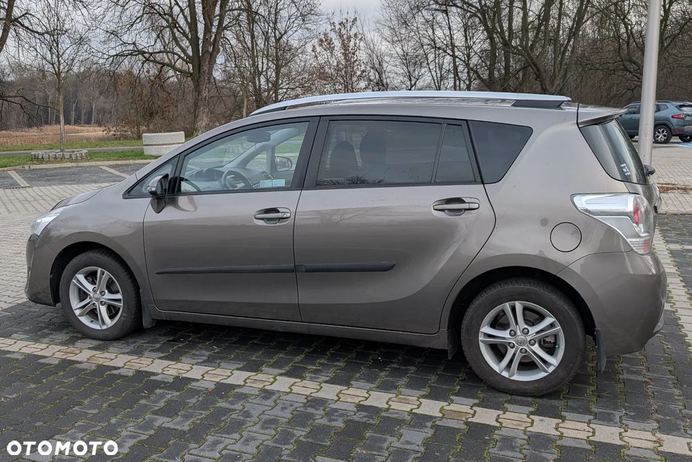 Toyota Verso 1.8 Premium 7os EU6 - 7