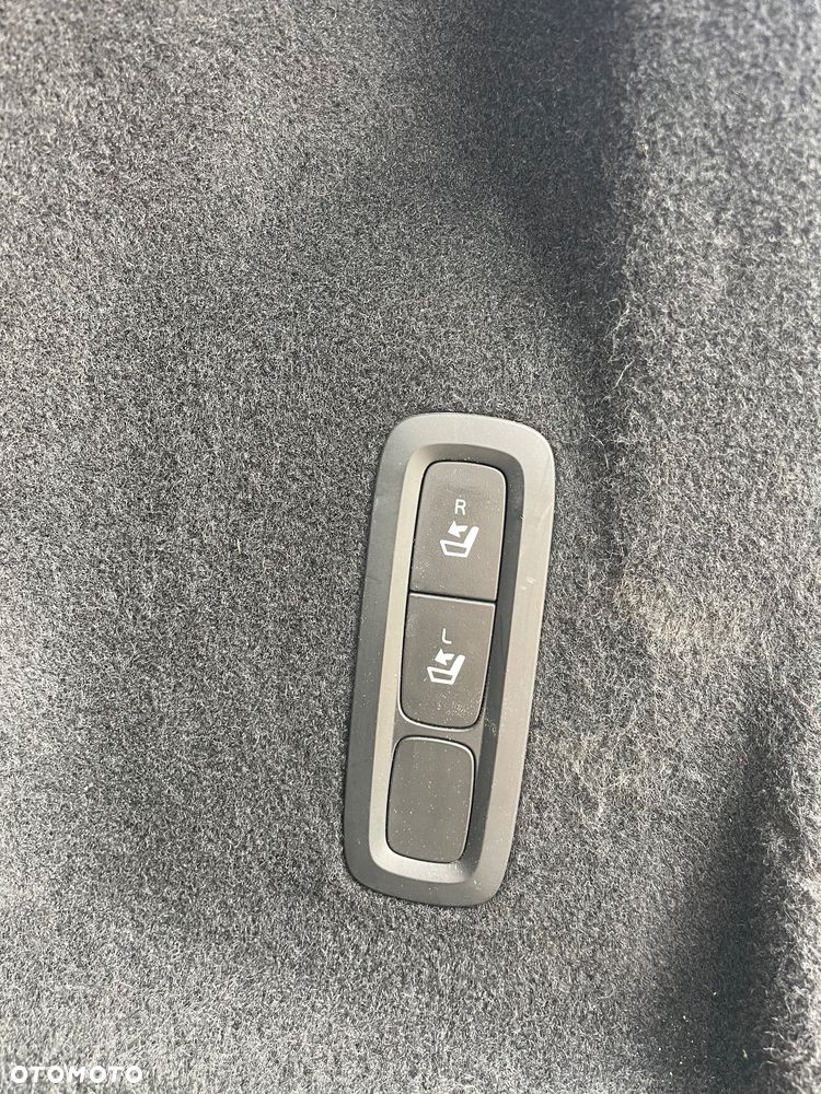 Volvo XC 60 D4 Inscription - 32