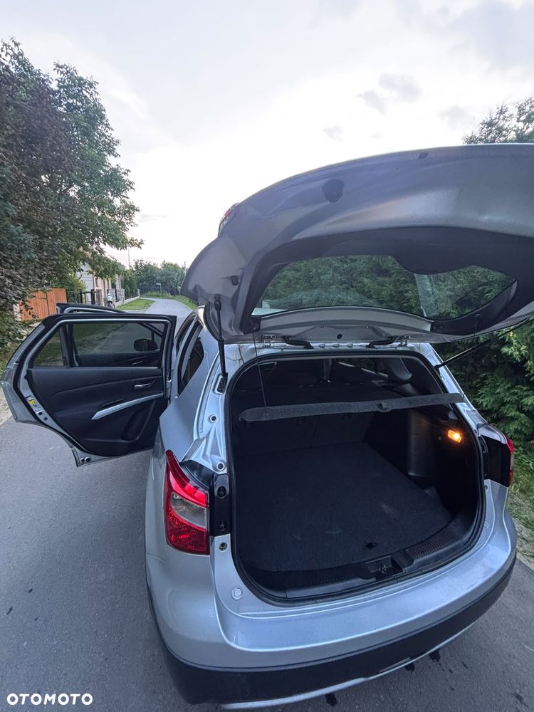 Suzuki SX4 S-Cross - 13