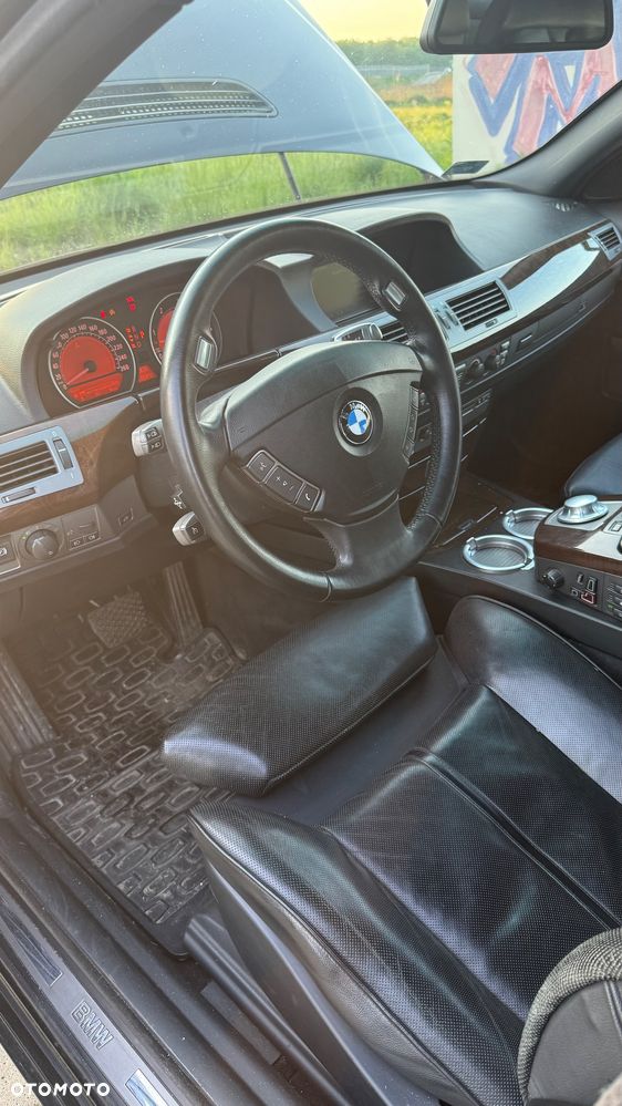 BMW Seria 7 - 10