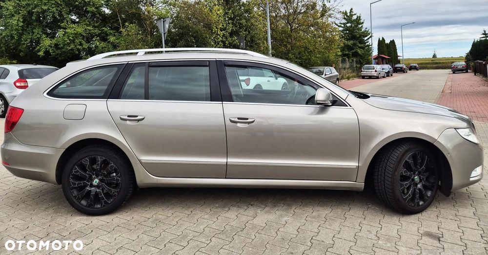 Skoda Superb 2.0 TDI L&K DSG - 7