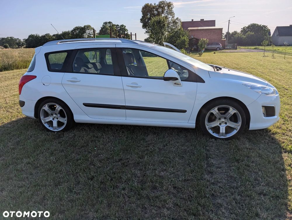Peugeot 308 e-HDi FAP 115 Stop&Start Business Line Niveau 1 - 11