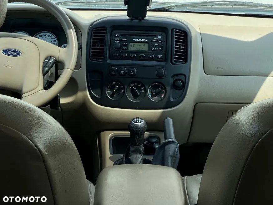 Ford Maverick 2.3 - 11