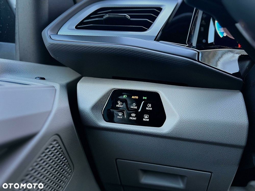 Volkswagen California - 36