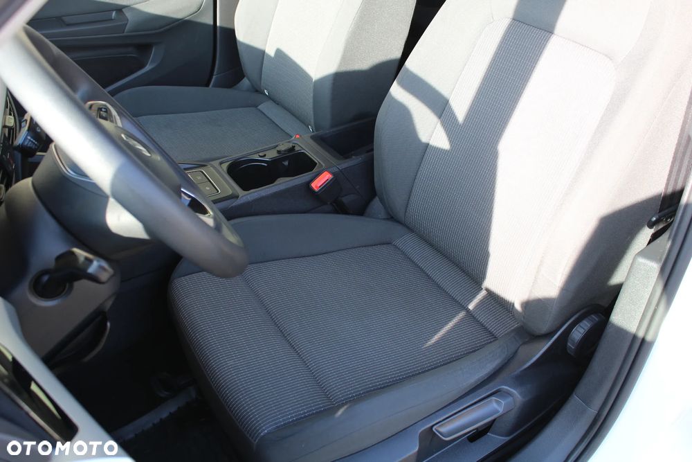 Volkswagen Golf - 16