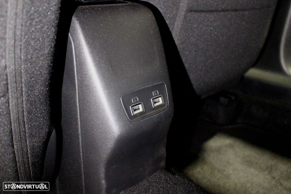 Peugeot 2008 1.5 BlueHDi Allure EAT8 - 24
