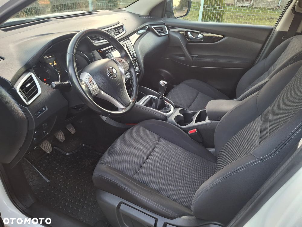 Nissan Qashqai 1.5 dCi N-Connecta - 15