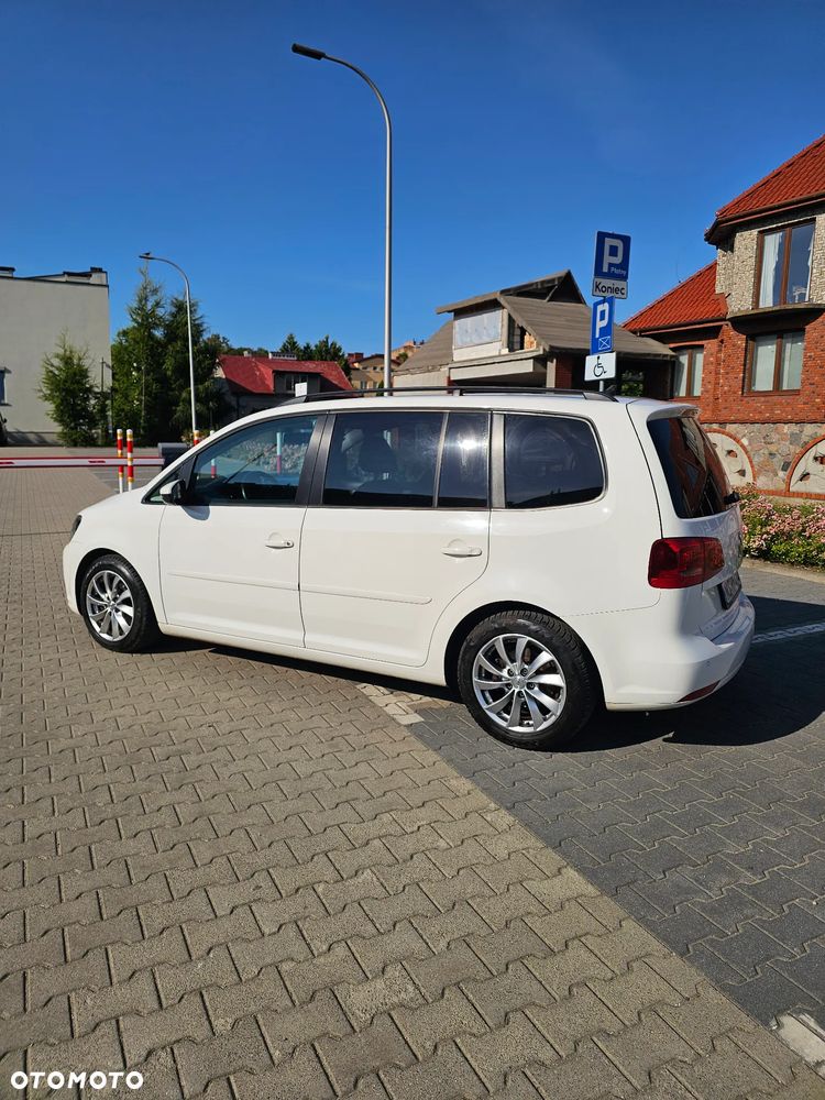 Volkswagen Touran 2.0 TDI DPF DSG STYLE - 5