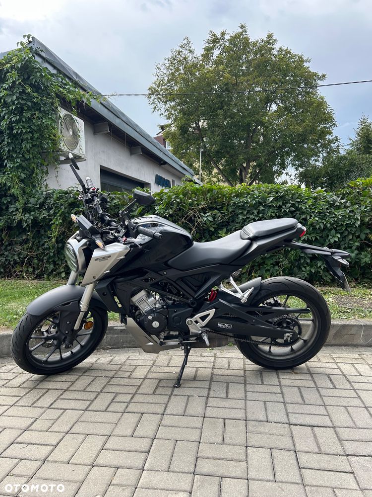 Honda CBF - 1