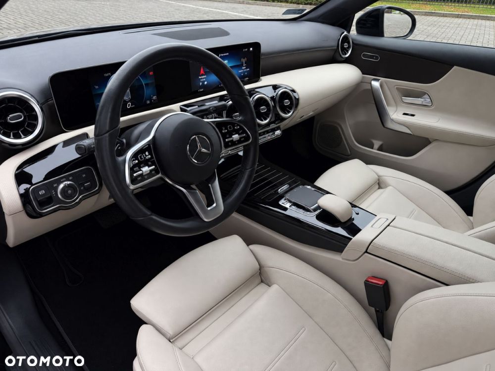 Mercedes-Benz Klasa A 200 Style 7G-DCT - 17