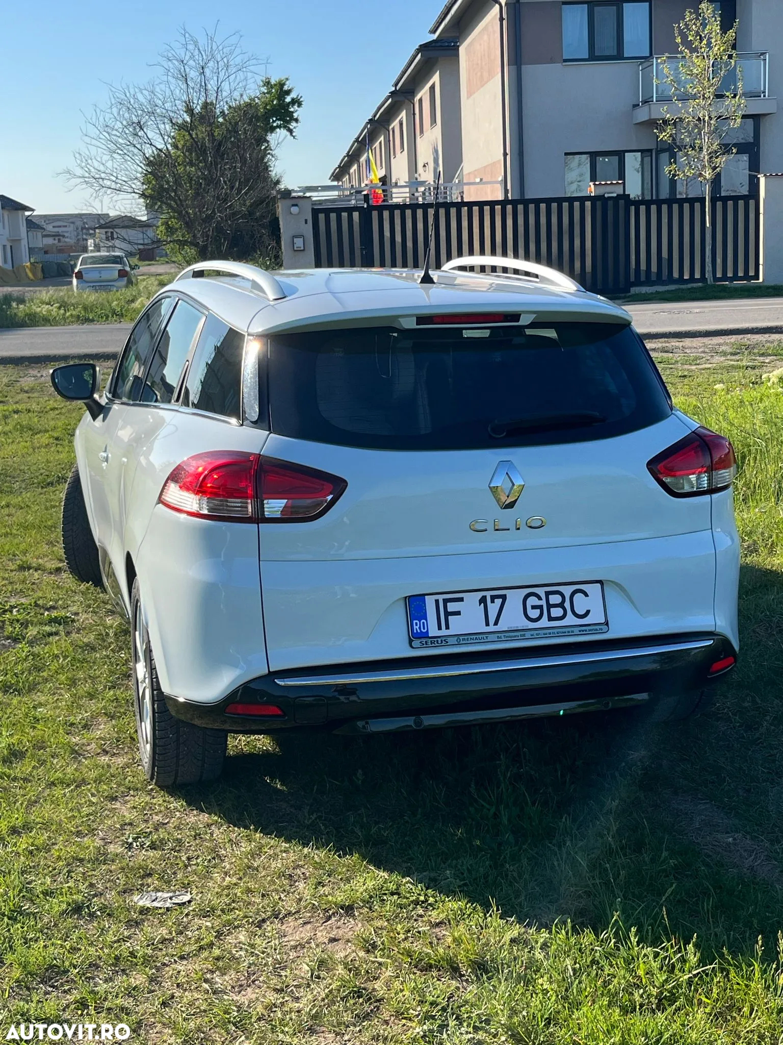 Renault Clio Grandtour (Energy) dCi 90 Start & Stop EDC INTENS - 2