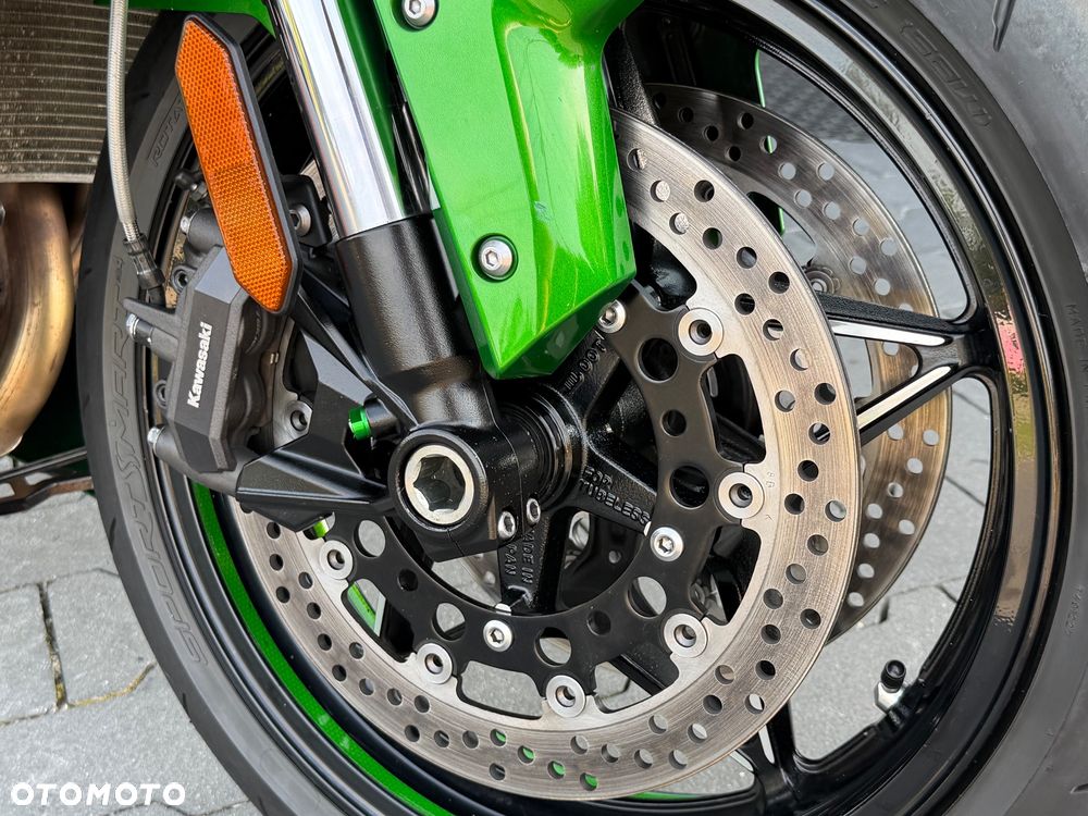 Kawasaki Ninja H2 SX - 23