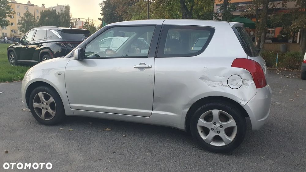 Suzuki Swift 1.3 Comfort - 4