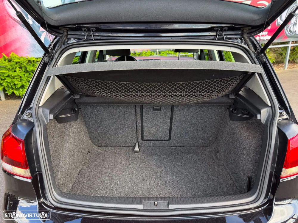 VW Golf 1.6 TDi Confortline - 12
