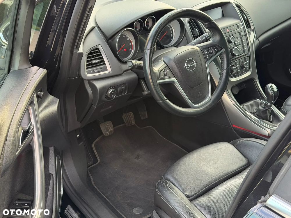 Opel Astra 1.6 Turbo Sport - 9