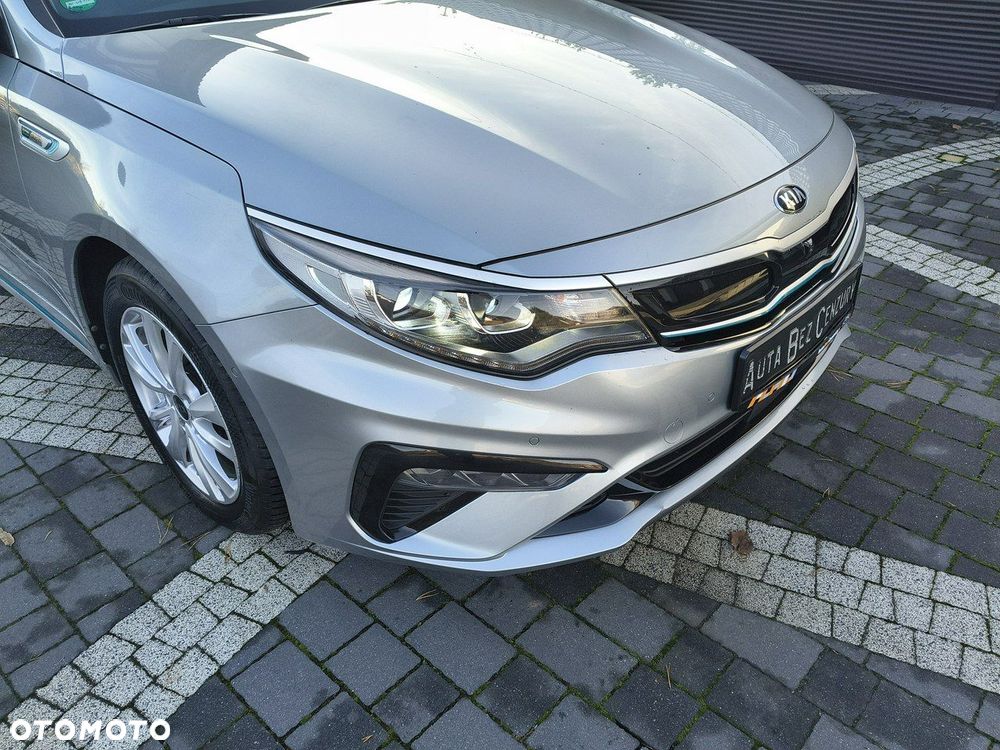 Kia Optima - 32