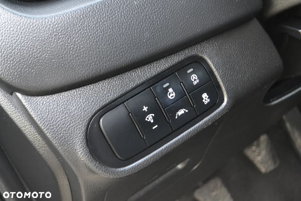 Kia Carens 1.7 CRDi Business Line 7os - 16