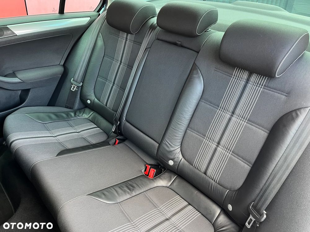 Volkswagen Jetta 1.4 TSI Match - 11