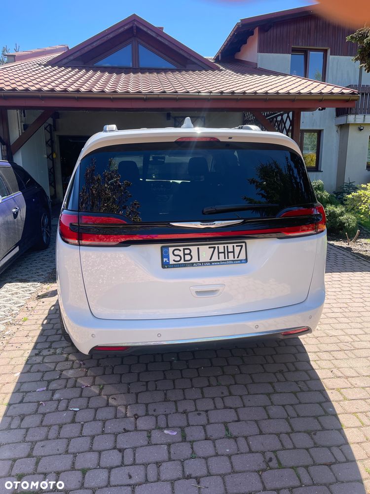 Chrysler Pacifica - 13