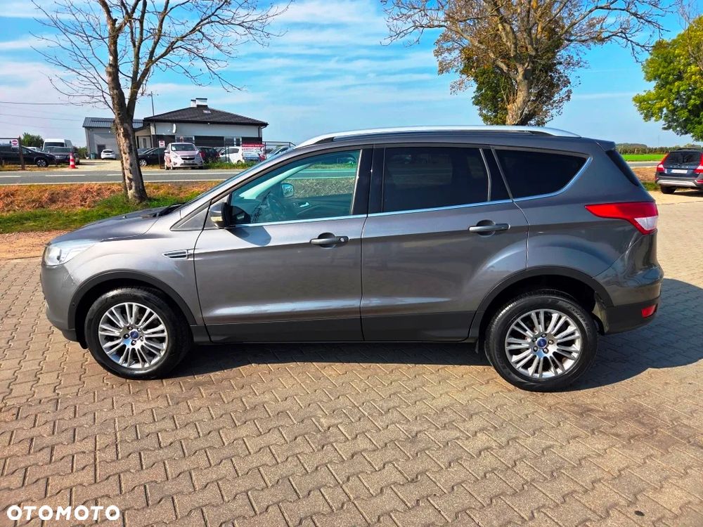 Ford Kuga 2.0 TDCi 2x4 Titanium - 17