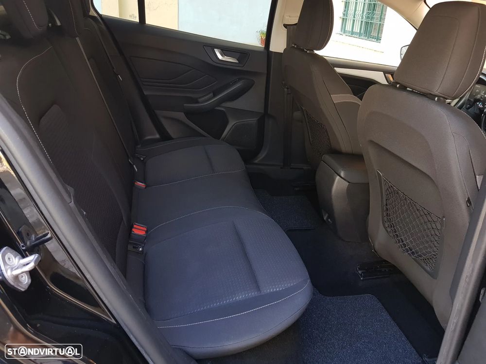 Ford Focus SW 1.5 TDCi Titanium - 36