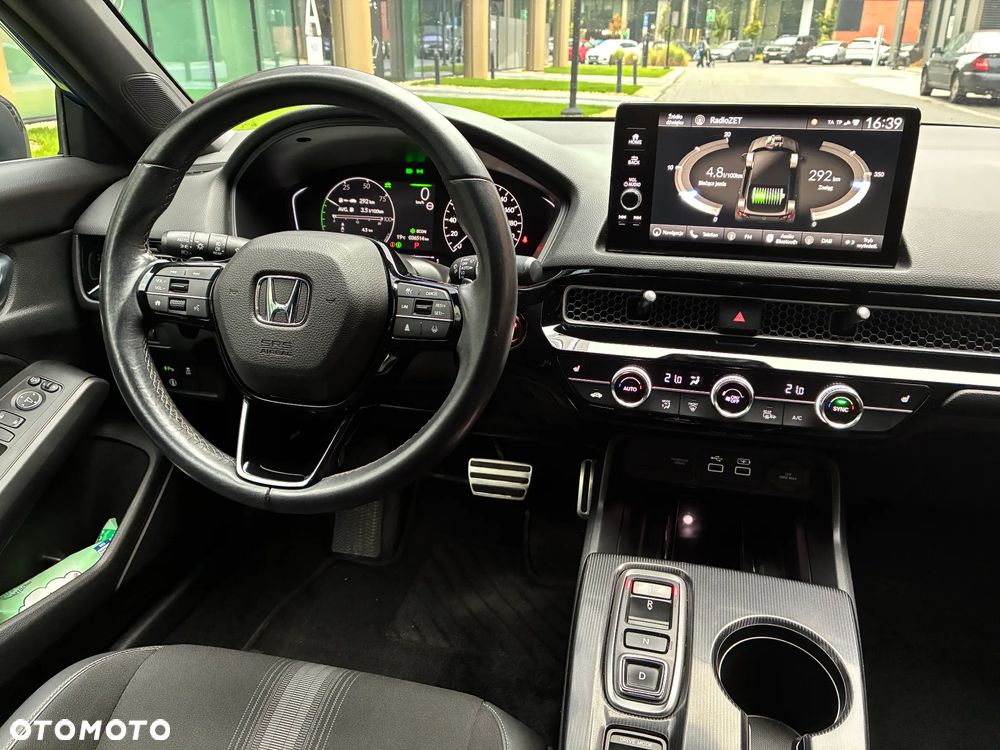 Honda Civic 2.0 i-MMD Sport CVT - 35