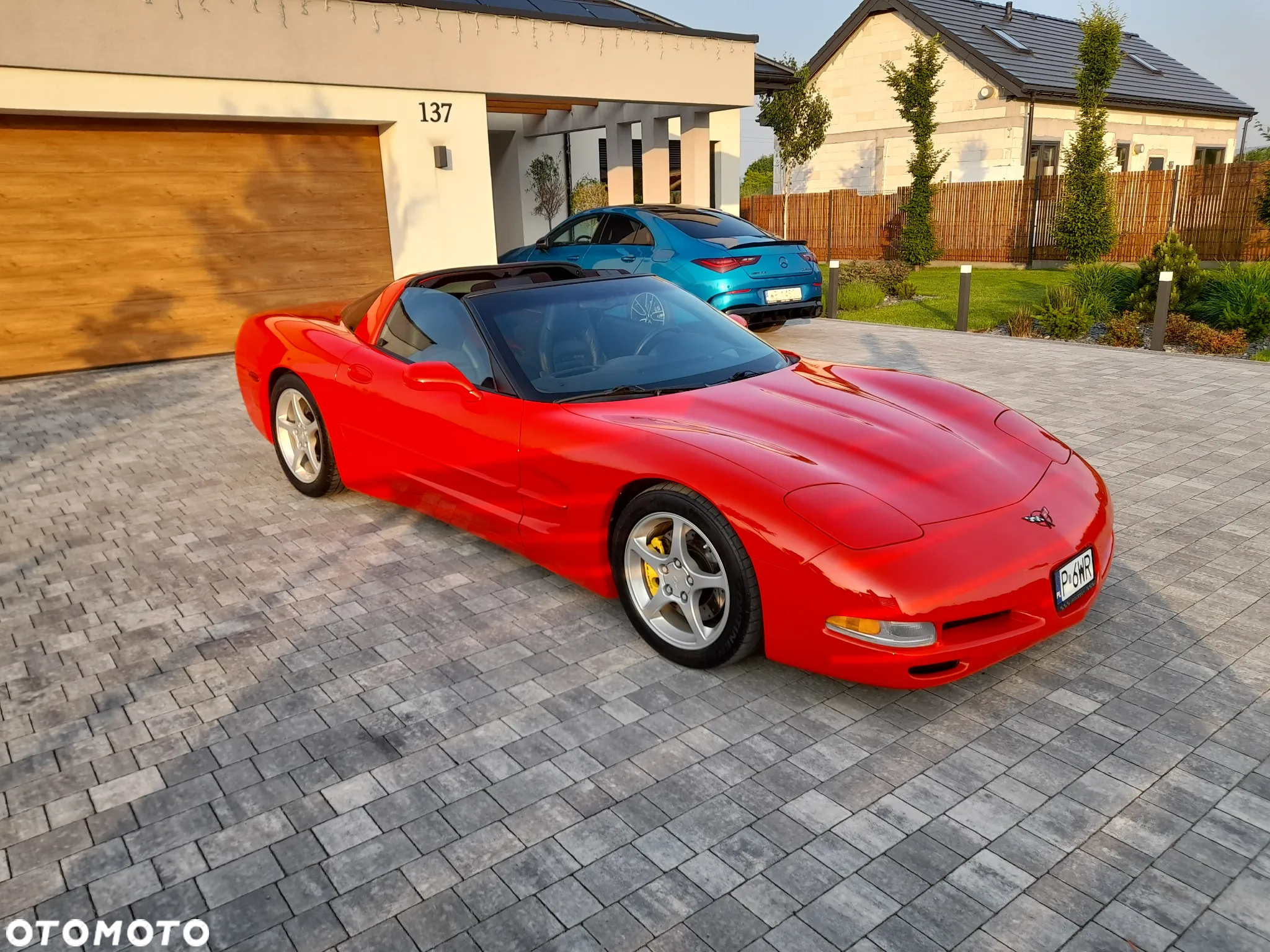Chevrolet Corvette - 9