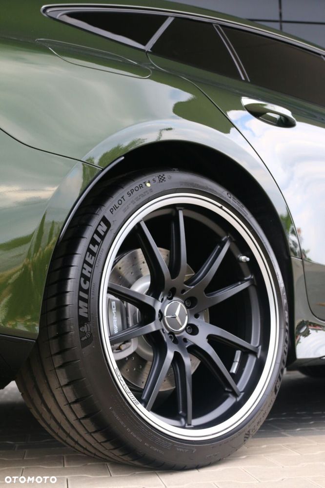 Mercedes-Benz AMG GT - 35