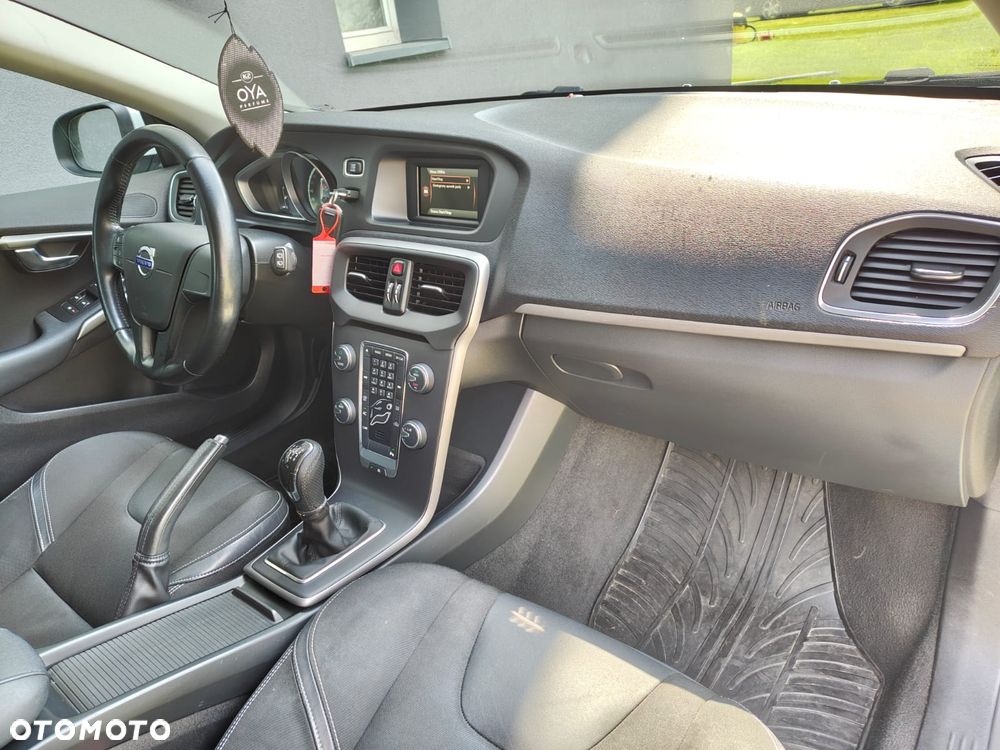 Volvo V40 D2 Momentum - 15