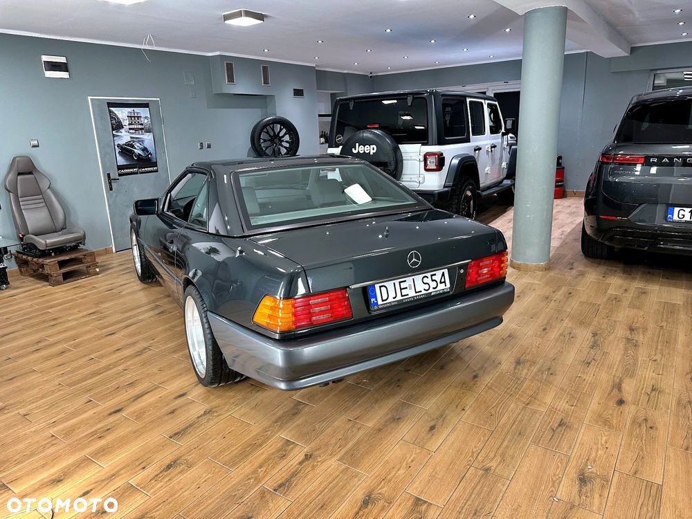 Mercedes-Benz SL - 23