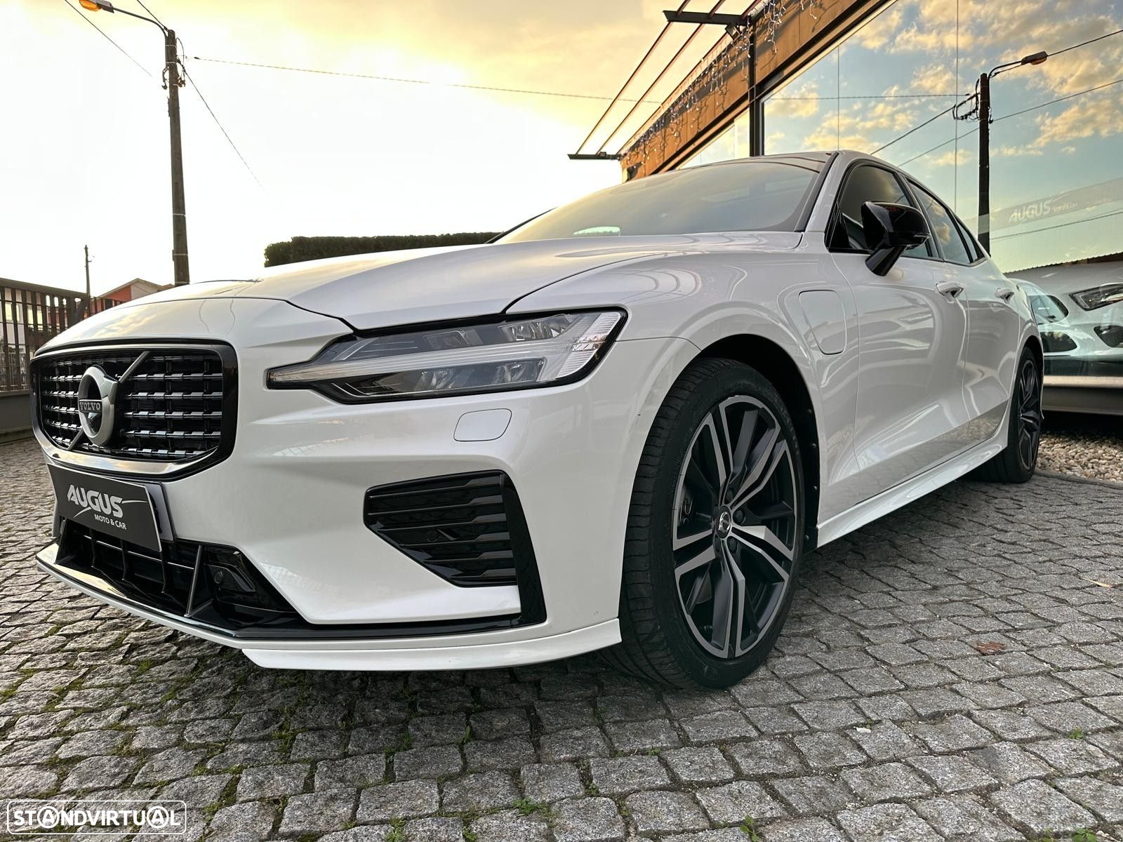 Volvo S60 2.0 T8 PHEV R-Design AWD - 7