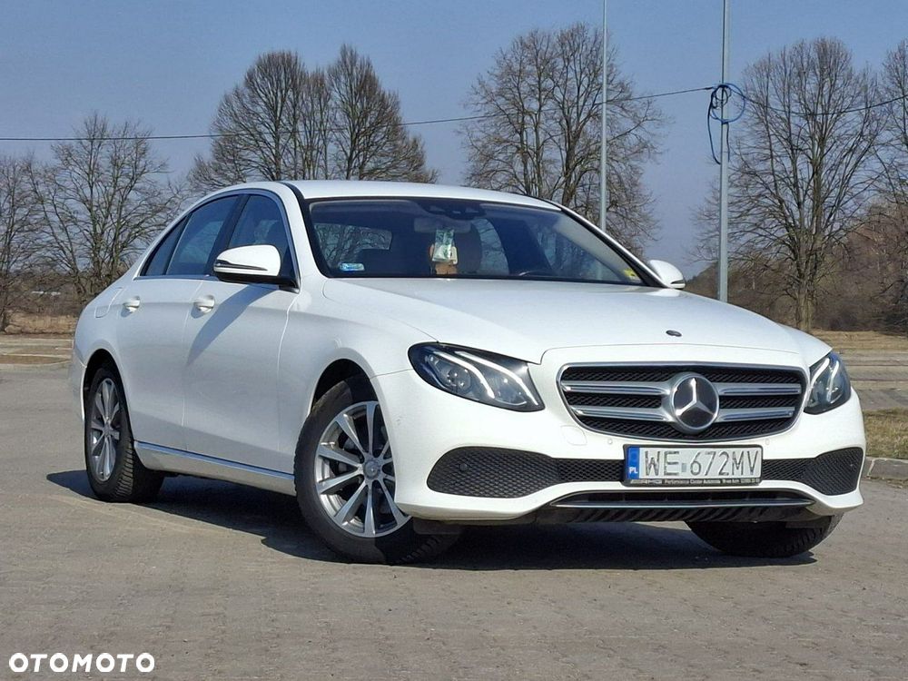 Mercedes-Benz Klasa E 220 d Business Edition 9G-TRONIC - 6