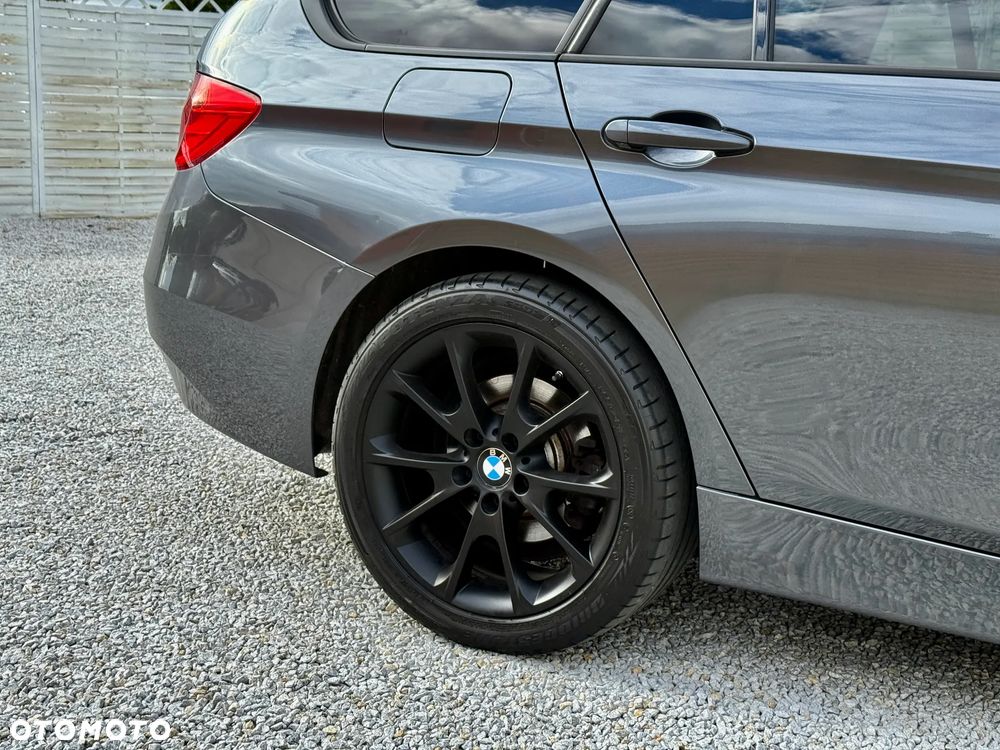 BMW Seria 3 - 27