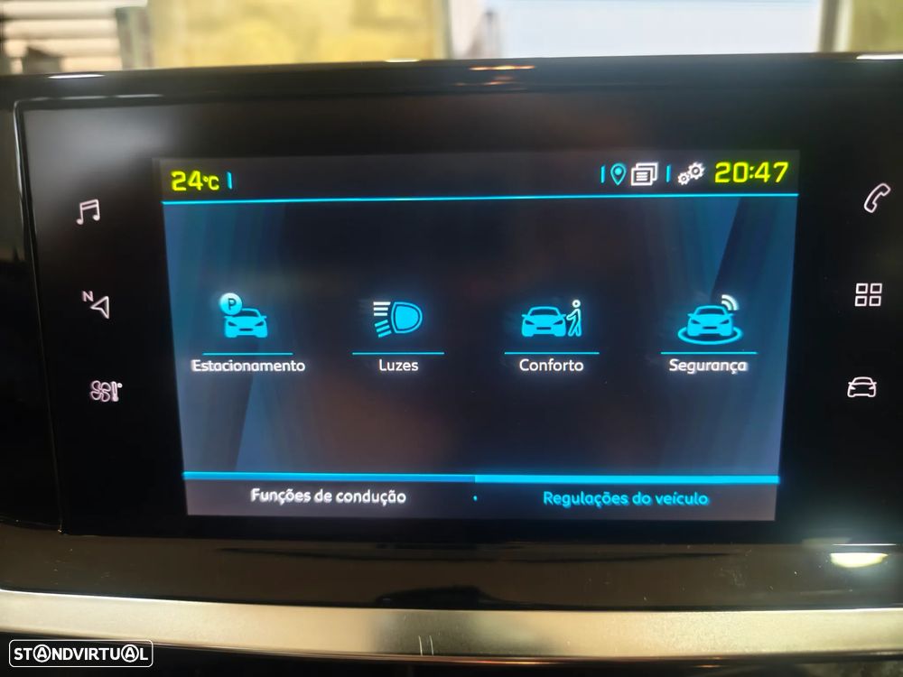 Peugeot e-208 E-Style - 41