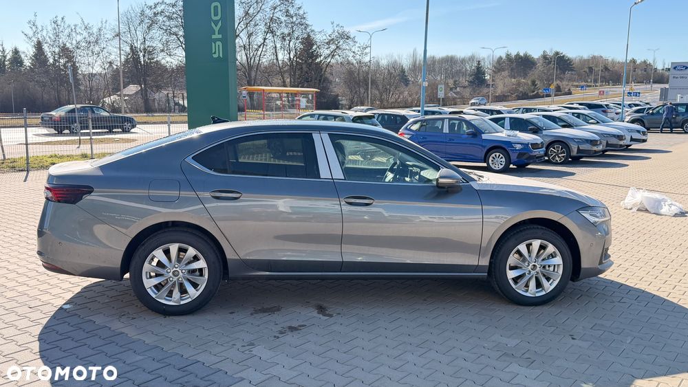 Skoda Superb 2.0 TDI SCR 4x4 Edition 130 DSG - 7