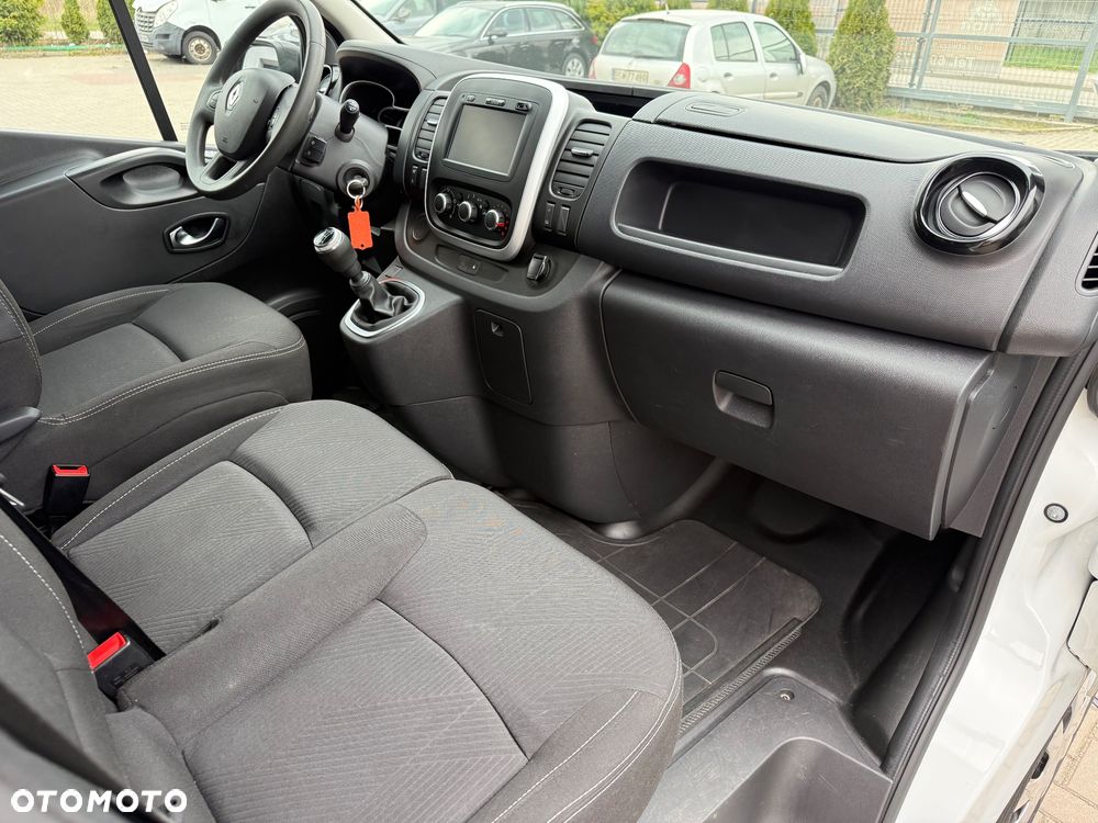 Renault TRAFIC - 6
