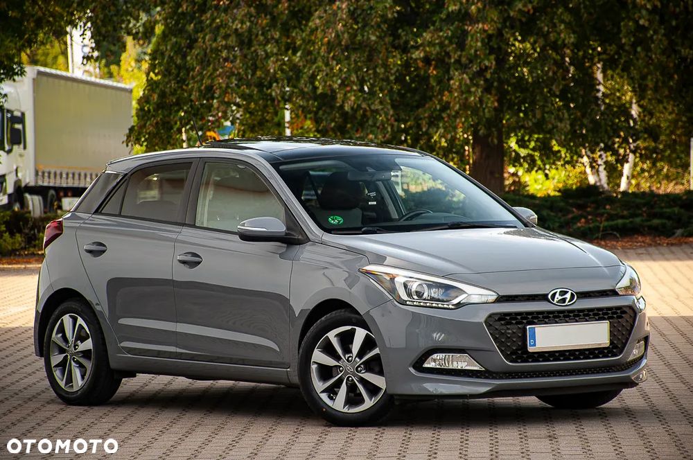 Hyundai i20 blue 1.2 Advantage+ - 15