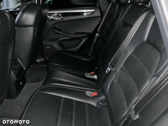 Porsche Macan Turbo Performance - 7