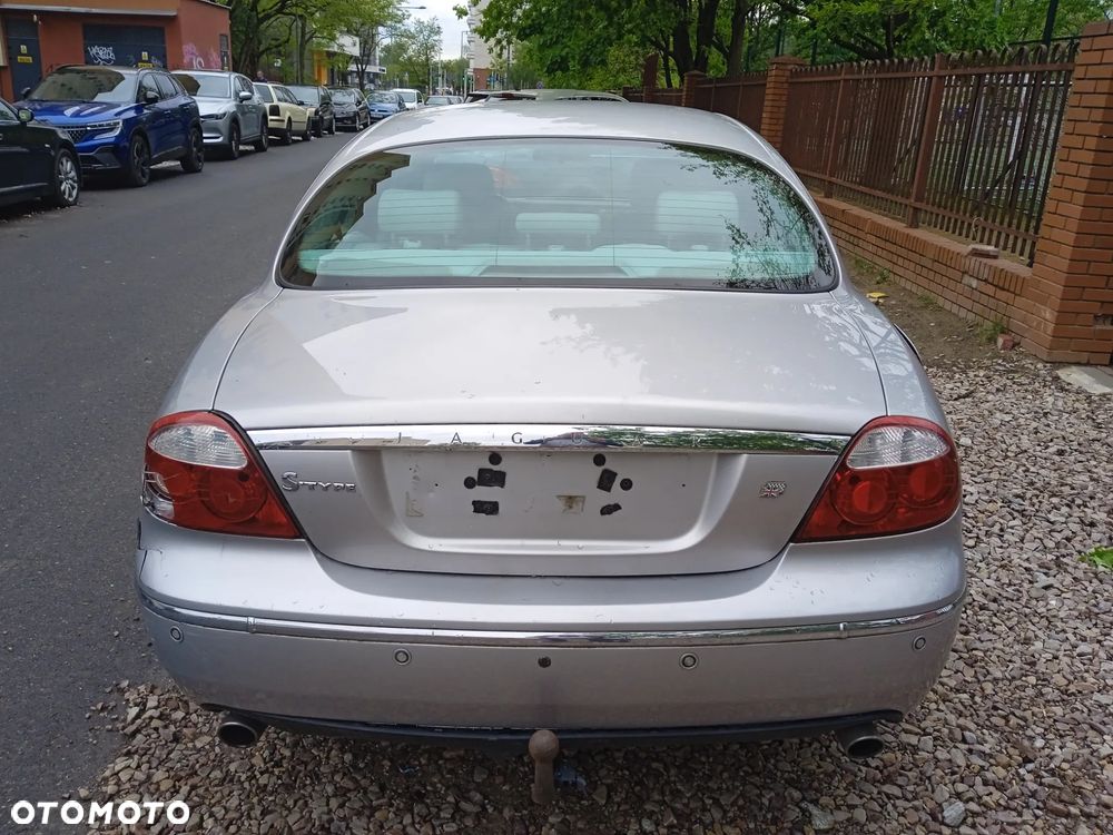 Jaguar S-Type - 6