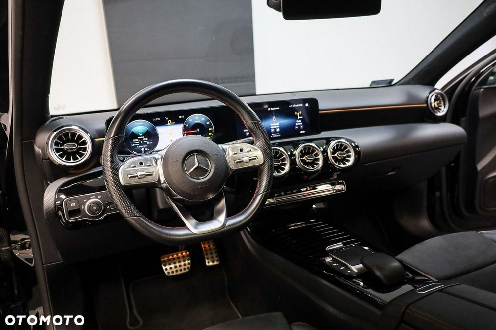 Mercedes-Benz Klasa A 250 e 8G-DCT Advanced AMG Line - 12